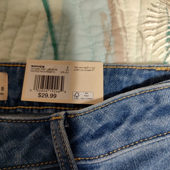 SO Girls High Rise Denim Jeans with Button Detail - Picture 5 of 9